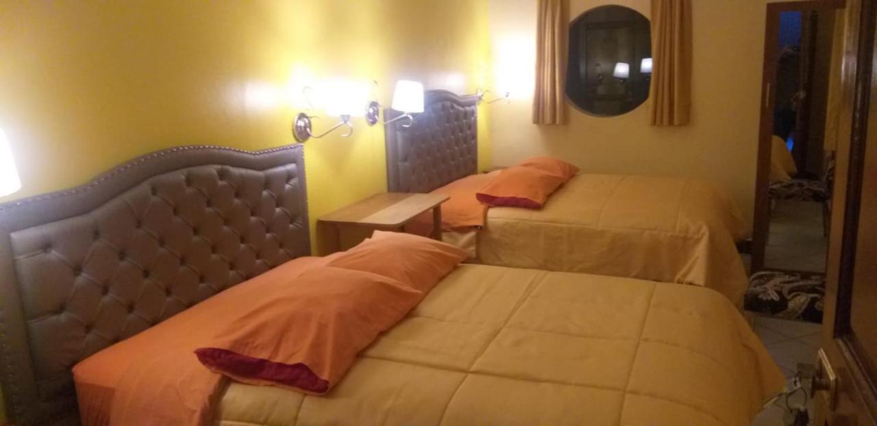 Hospedaje Karol Hotel Ayacucho Buitenkant foto